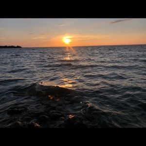 Meet your Posher, Adé